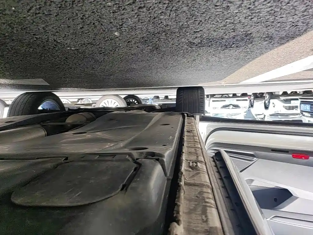 Volkswagen Tiguan L — миниатюра 22