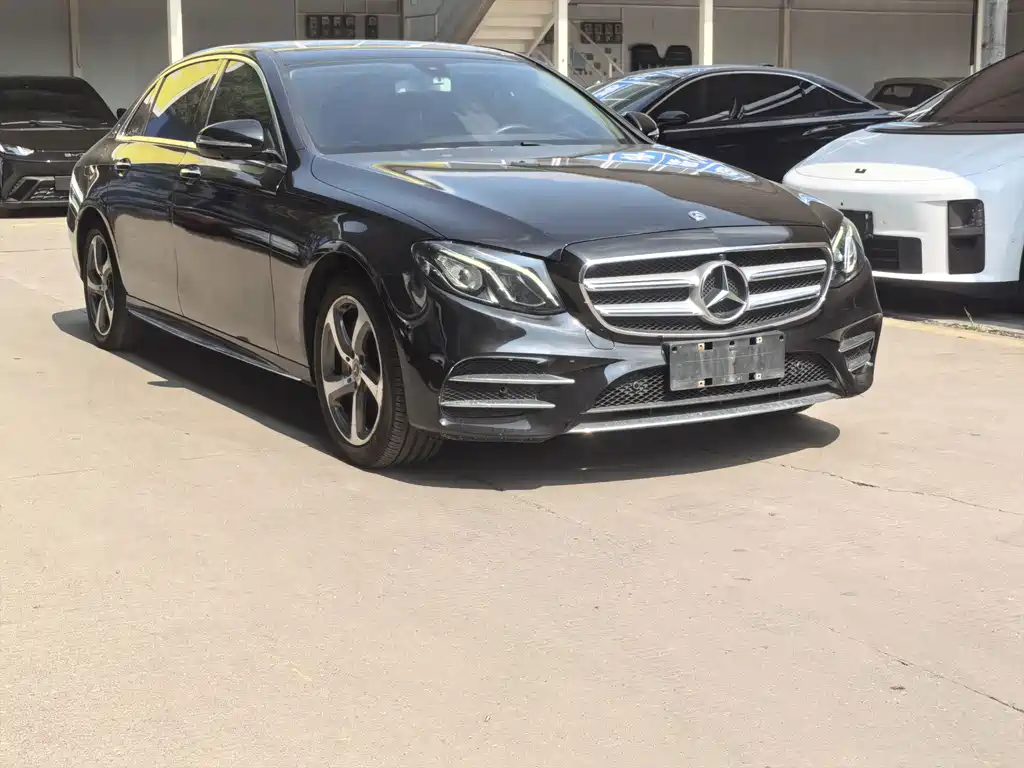 Mercedes-Benz E-Class — миниатюра 3