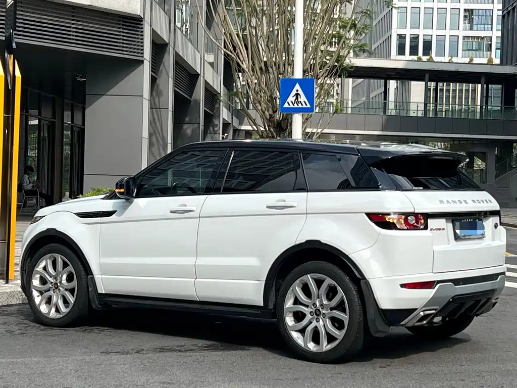 Land Rover Range Rover Evoque 2013 2.0T 5