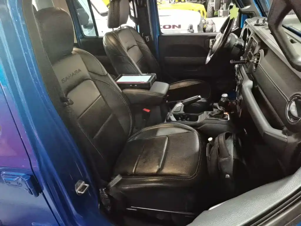 Jeep Wrangler PHEV — миниатюра 25