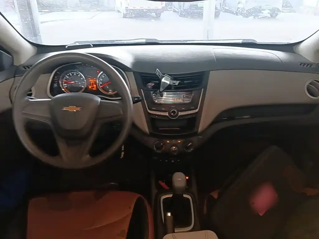 Chevrolet Sail — миниатюра 10