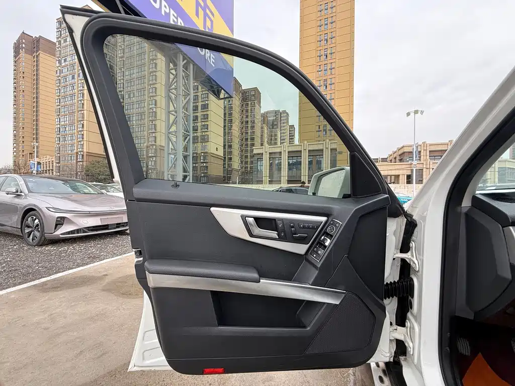 Mercedes-Benz GLK-Class — миниатюра 14