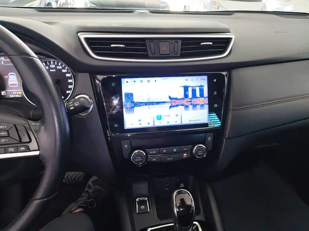 Nissan Qashqai — миниатюра 13