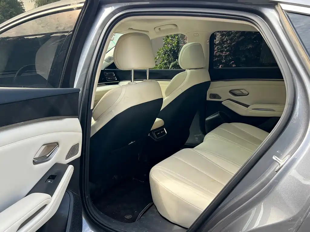 BYD Qin L — миниатюра 10