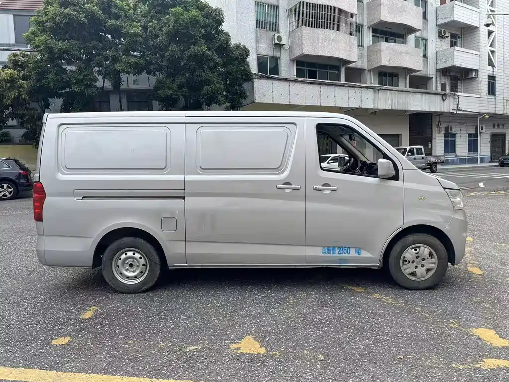 CHANGAN CHANGAN RUIXING M80