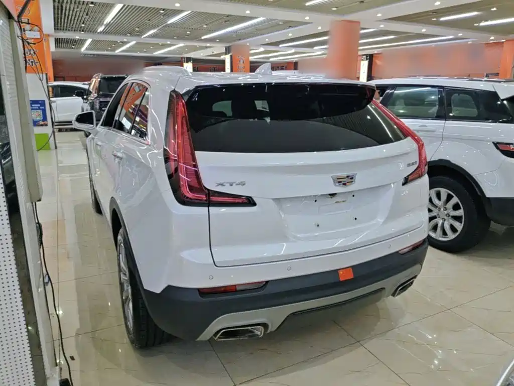 Cadillac XT4 — миниатюра 5