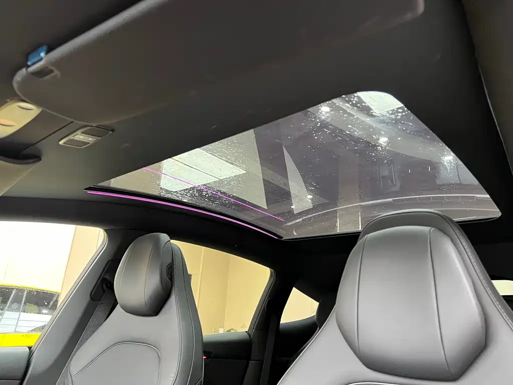 Tesla Model Y L — миниатюра 11