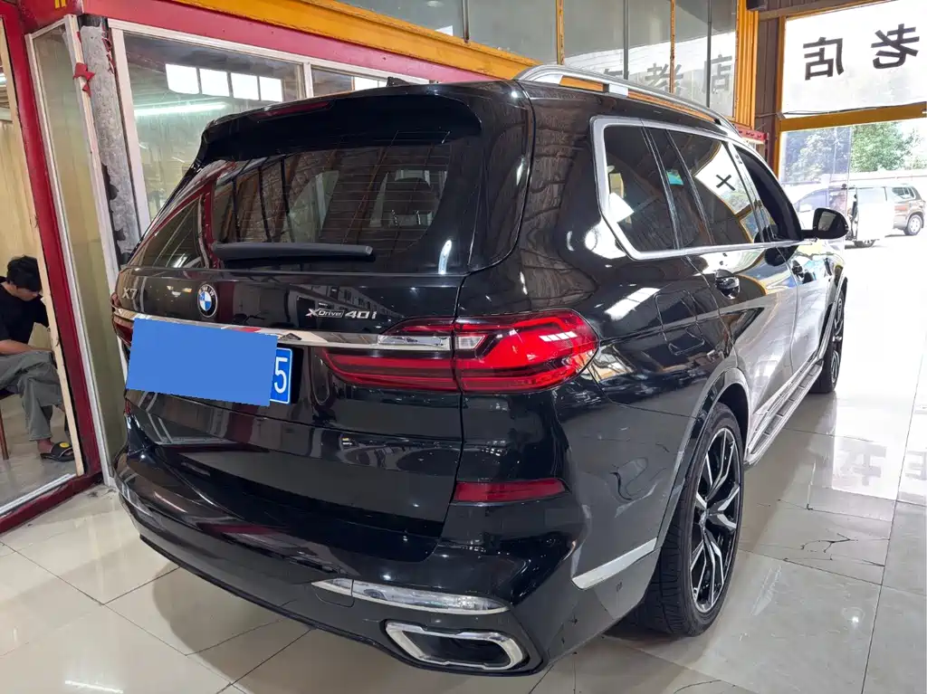 BMW X7 — миниатюра 9