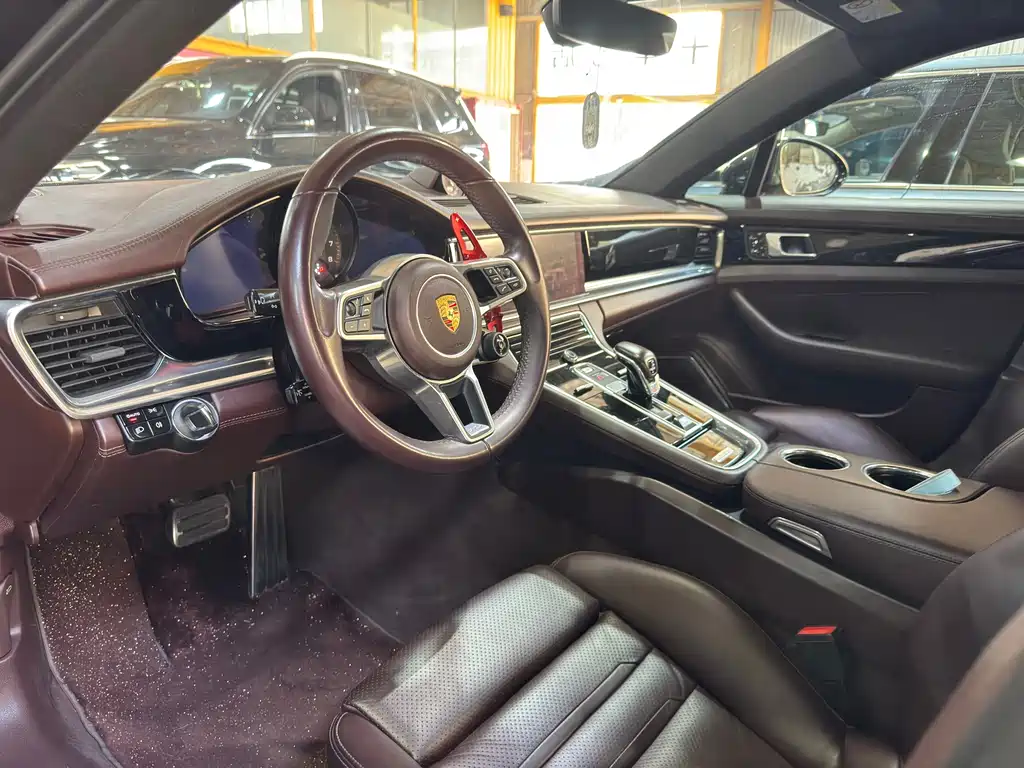 Porsche Panamera — миниатюра 4