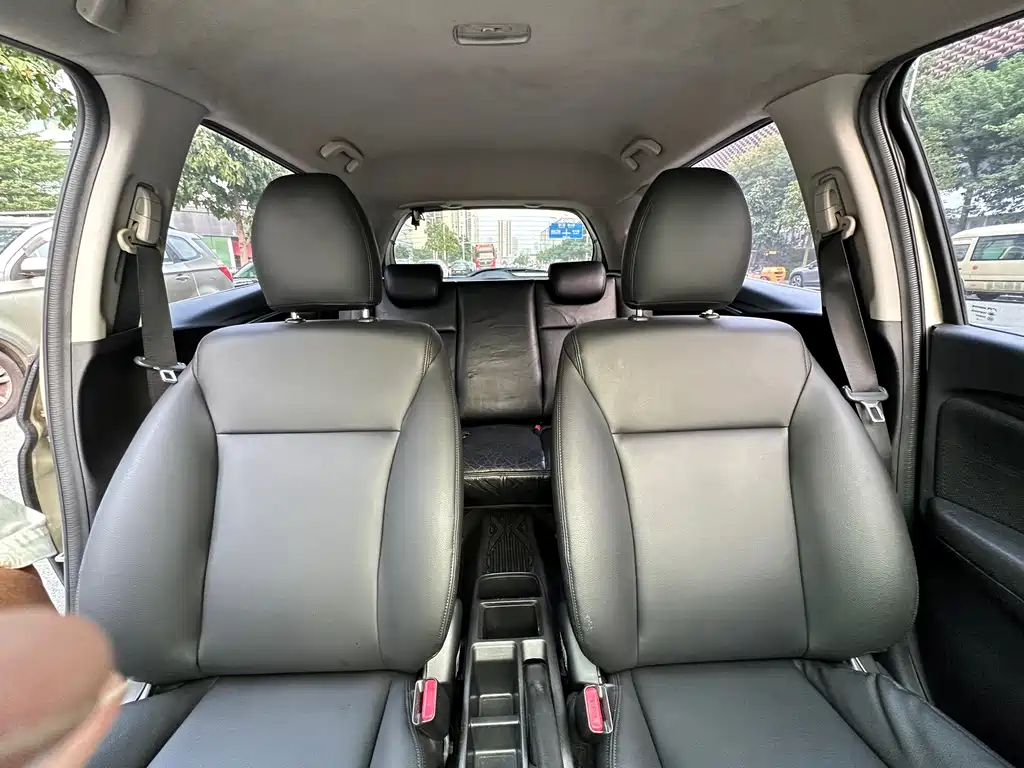 Honda Fit — миниатюра 7