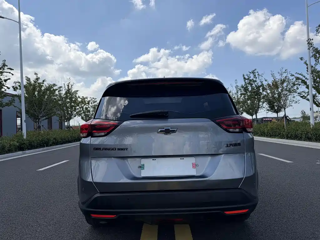 Chevrolet Volando — миниатюра 10