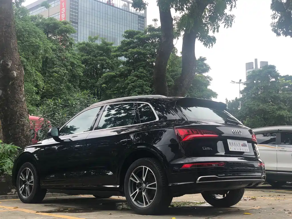 Audi Q5L — миниатюра 7