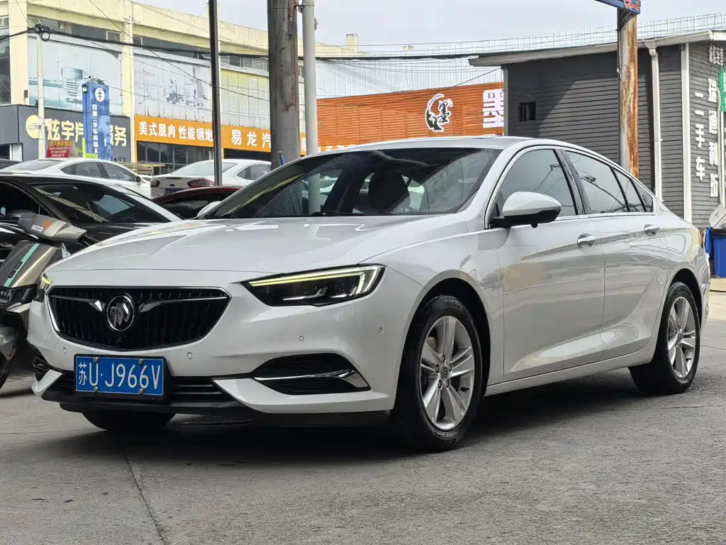 Buick Regal 2018