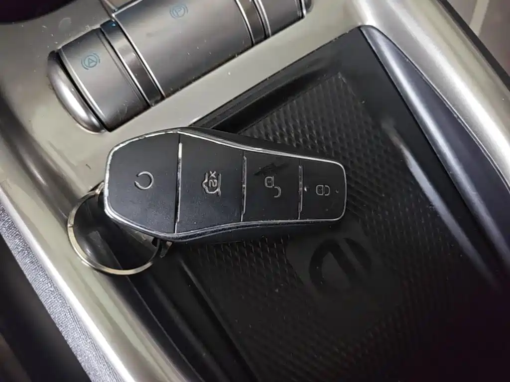 BYD Dolphin — миниатюра 9