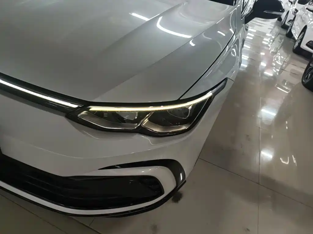 Volkswagen Golf — миниатюра 24