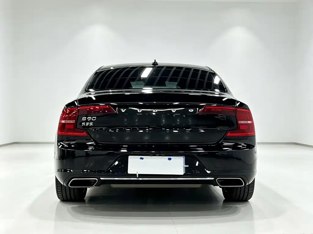 Volvo S90 — миниатюра 9