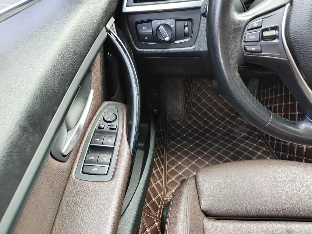 BMW 3 Series — миниатюра 12