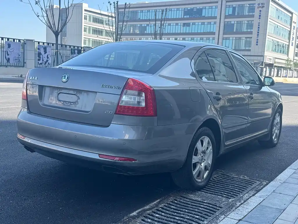 Skoda Octavia — миниатюра 4