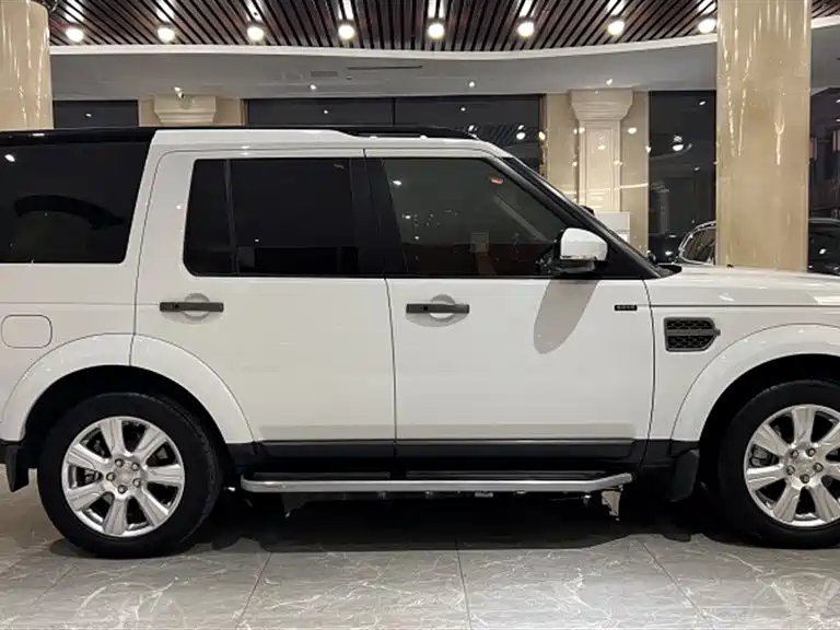 Land Rover Discovery — миниатюра 8