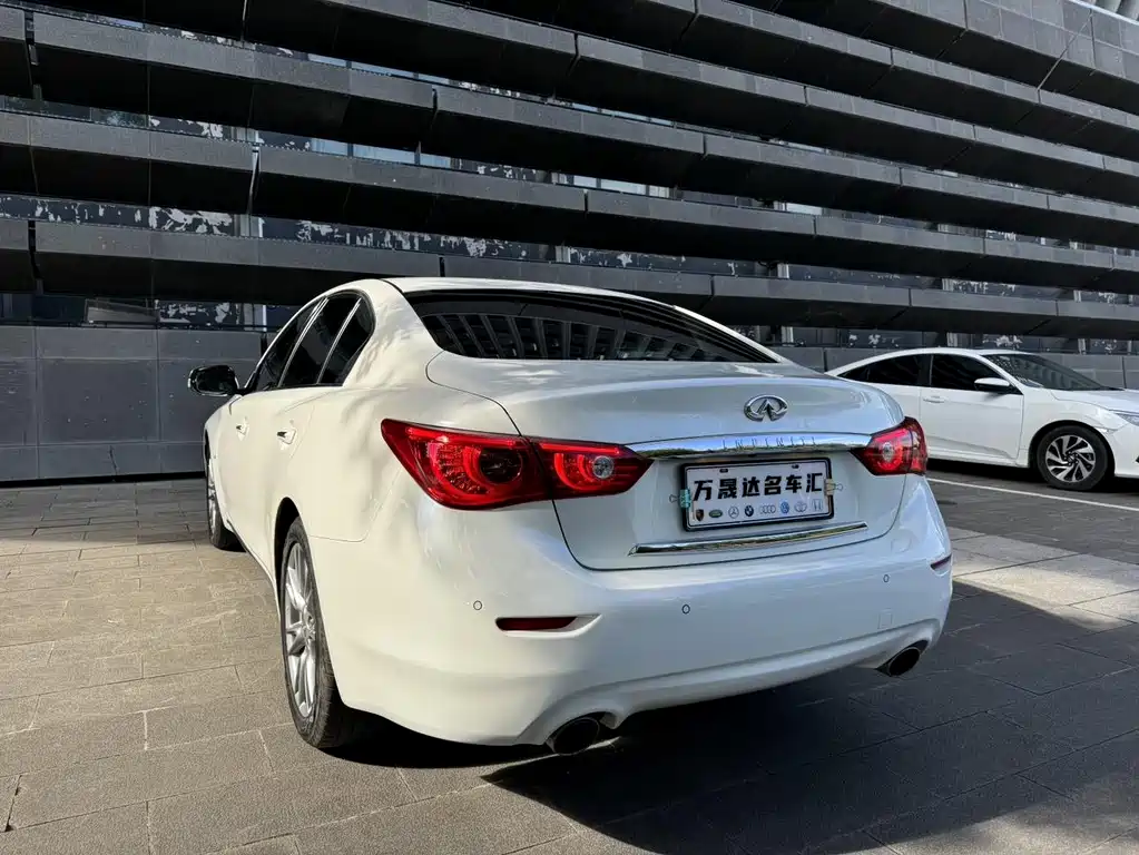 Infiniti Q50L — миниатюра 3