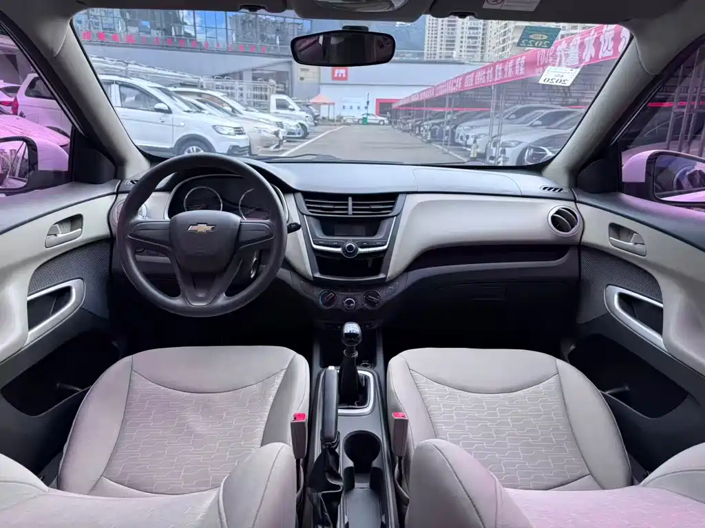 Chevrolet Sail — миниатюра 6