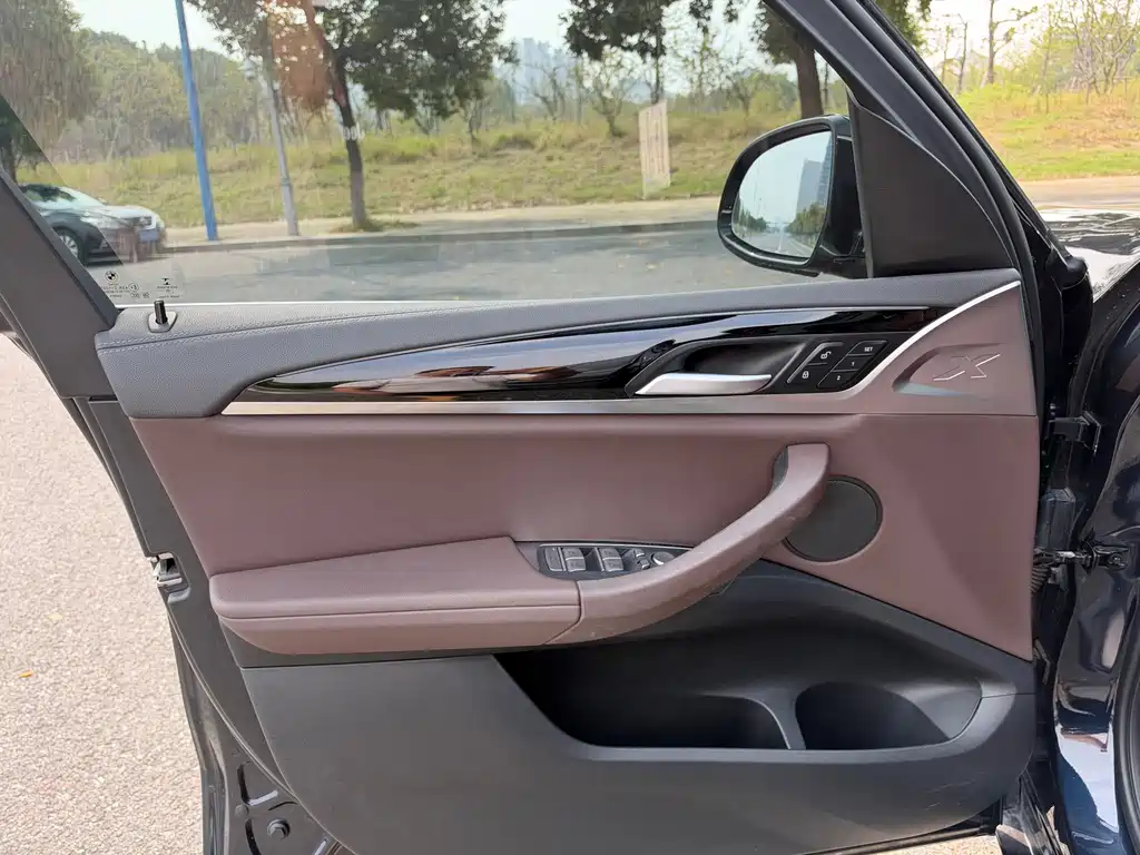 BMW X3 — миниатюра 12