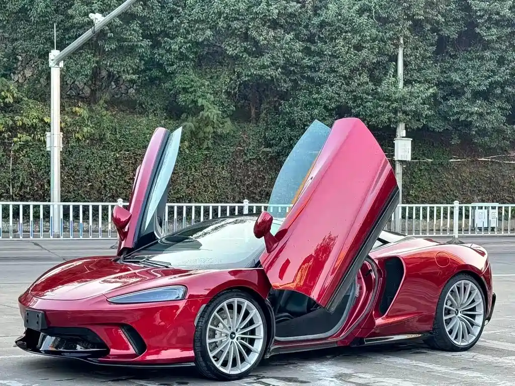 McLaren GT 2020