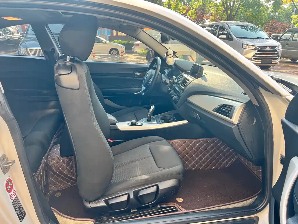 BMW 2 Series 2 2015 218i