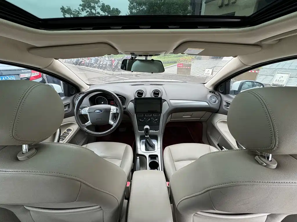Ford Mondeo 2013 2.3L Fashion