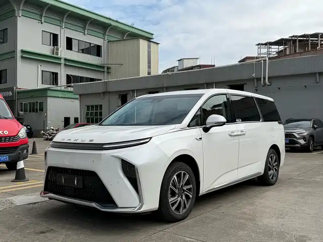 SAIC MAXUS EVERYONE 9 2024