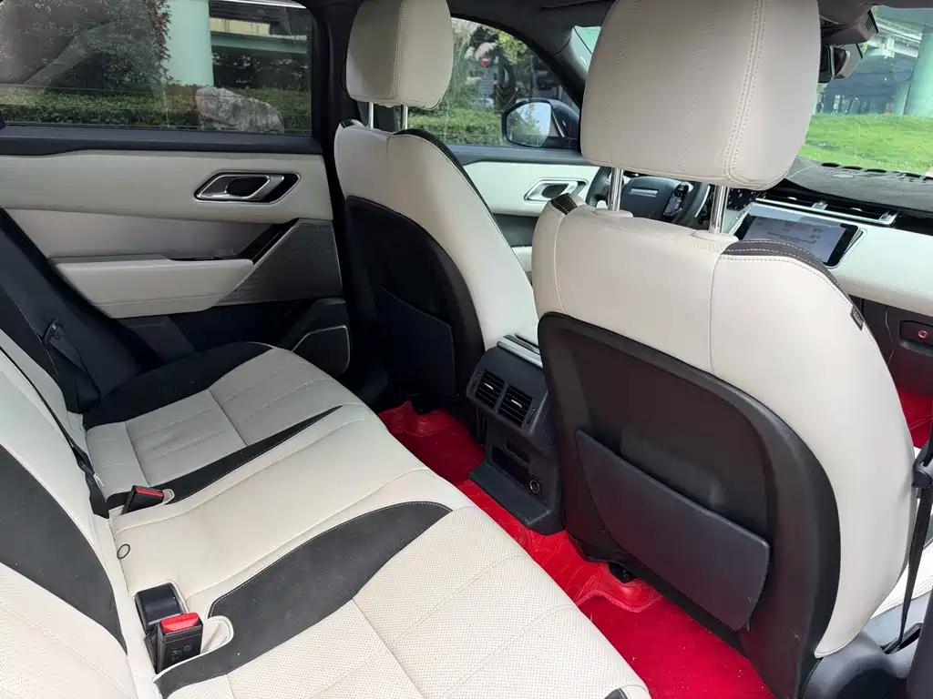 Land Rover Velar — миниатюра 8