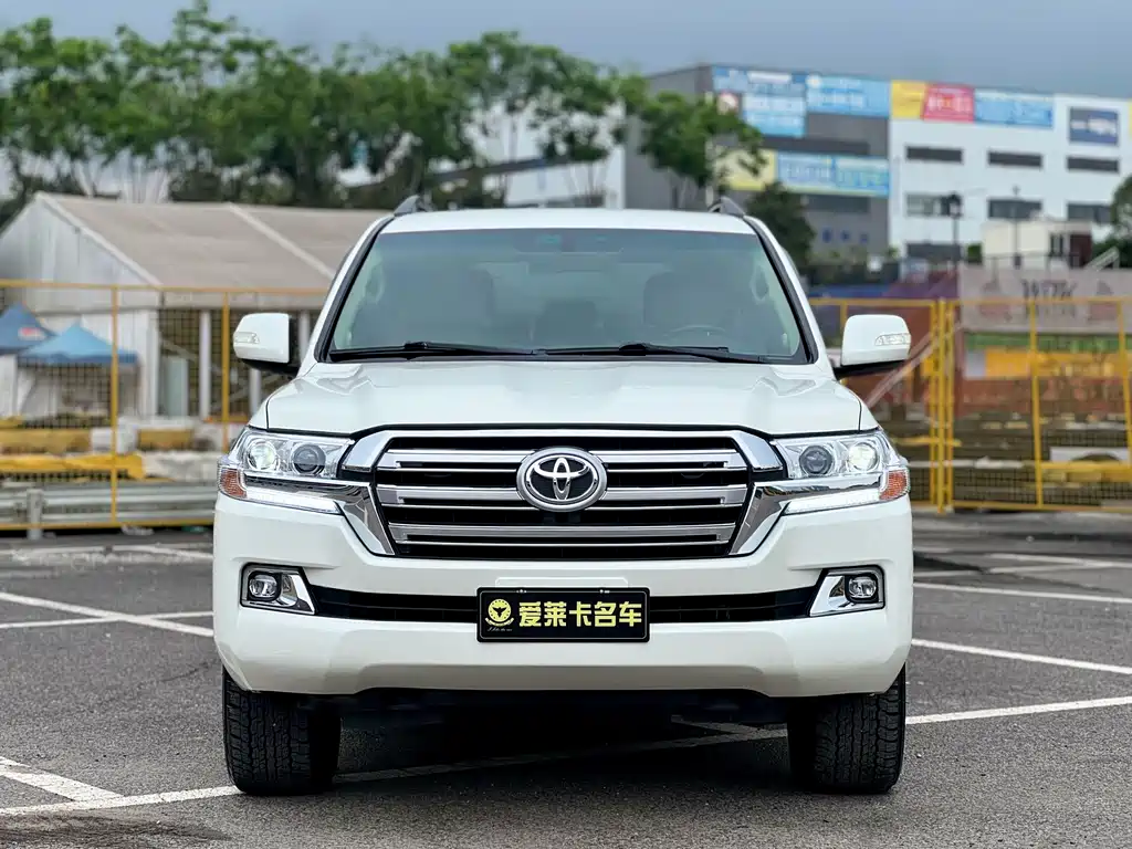 Toyota Land Cruiser — миниатюра 2