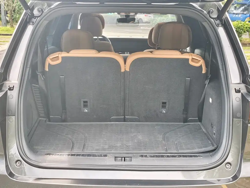 Li Auto Li ONE — миниатюра 9