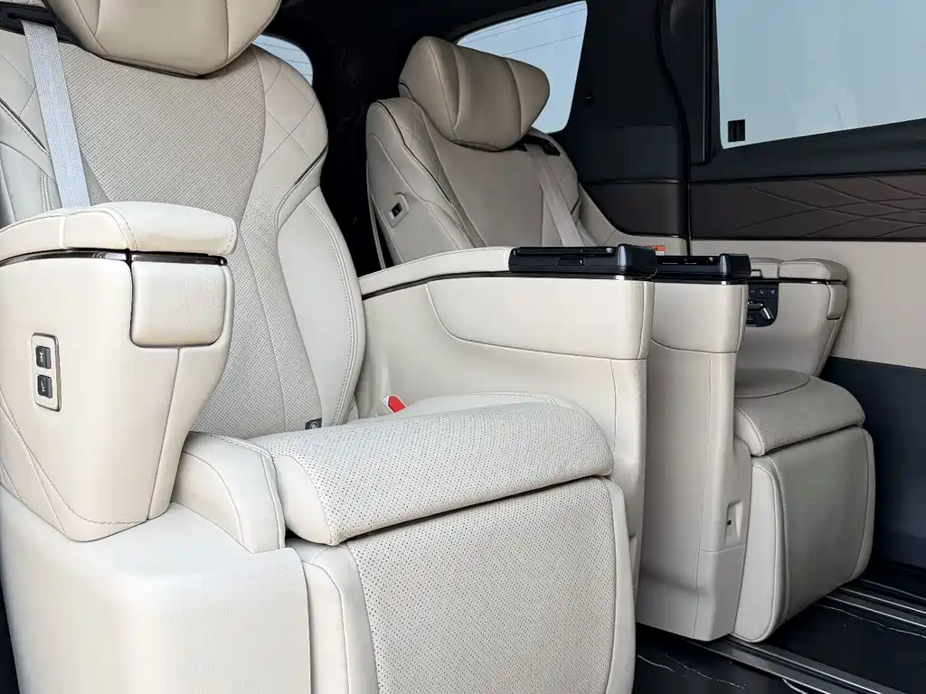 Toyota Vellfire — миниатюра 9
