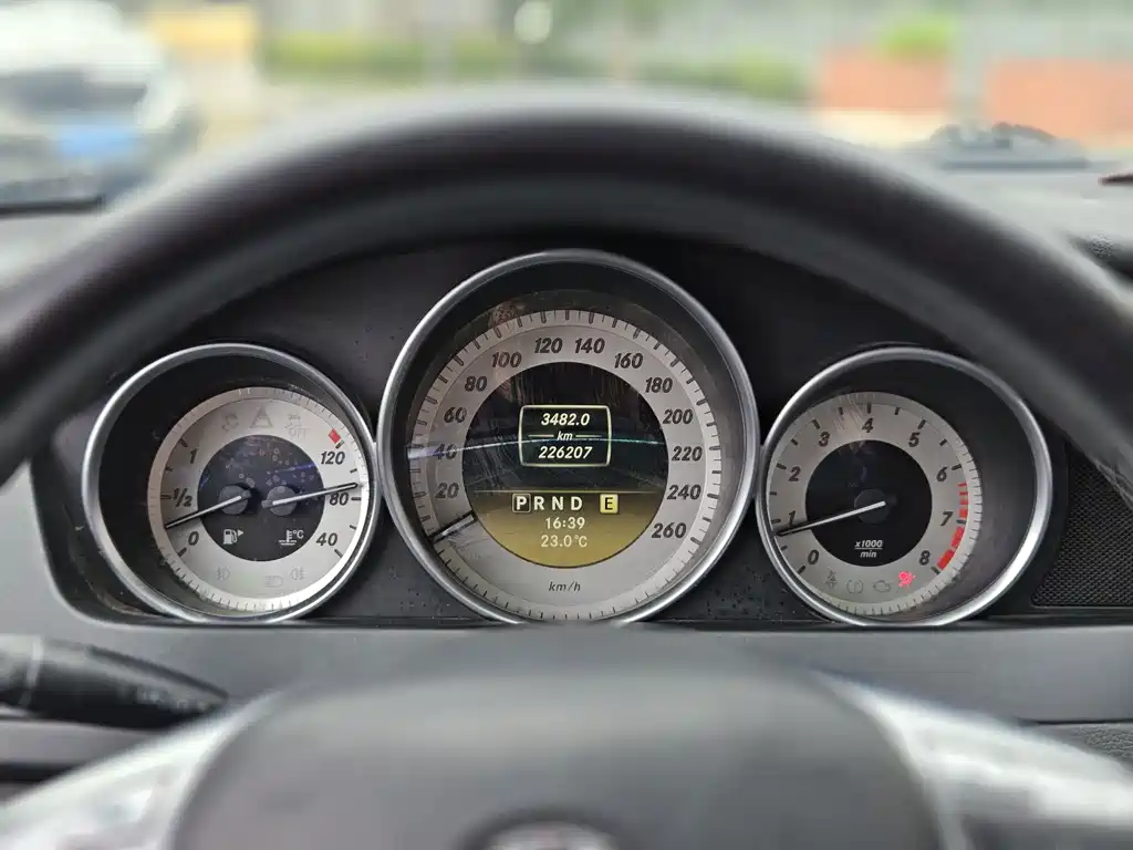 Mercedes-Benz C-Class — миниатюра 16