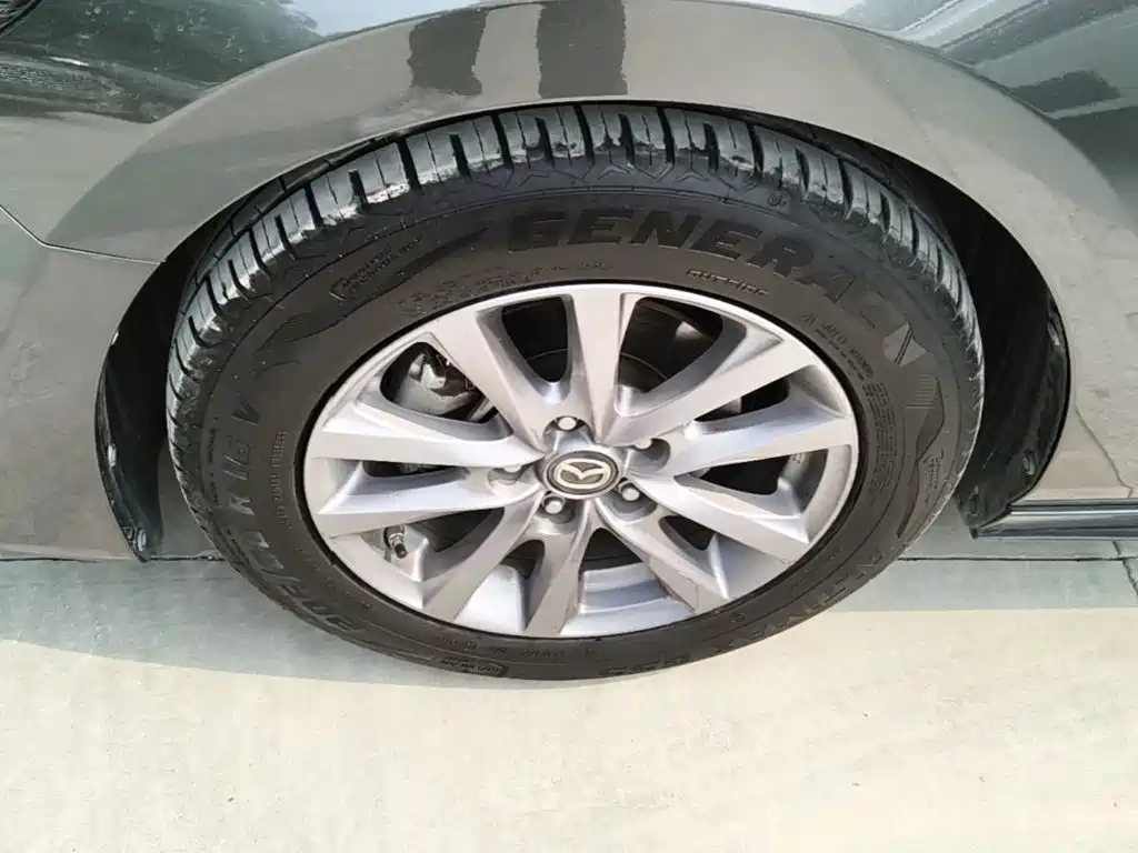 Mazda 3 Axela — миниатюра 23