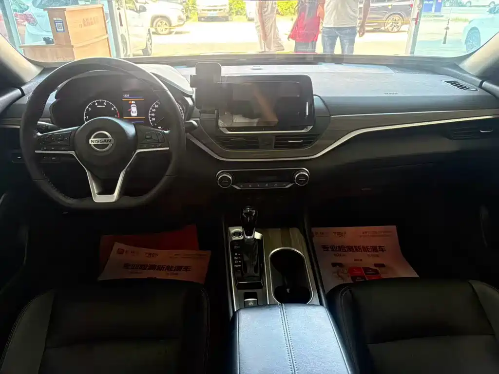 Nissan Teana — миниатюра 6