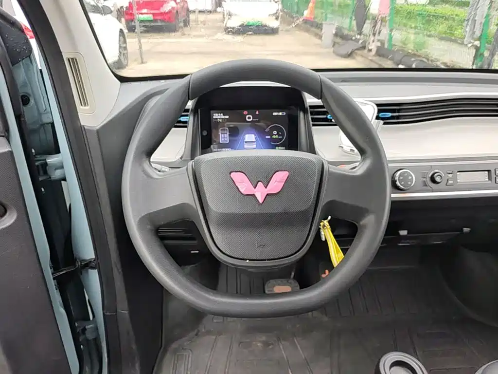 Wuling MINIEV — миниатюра 11