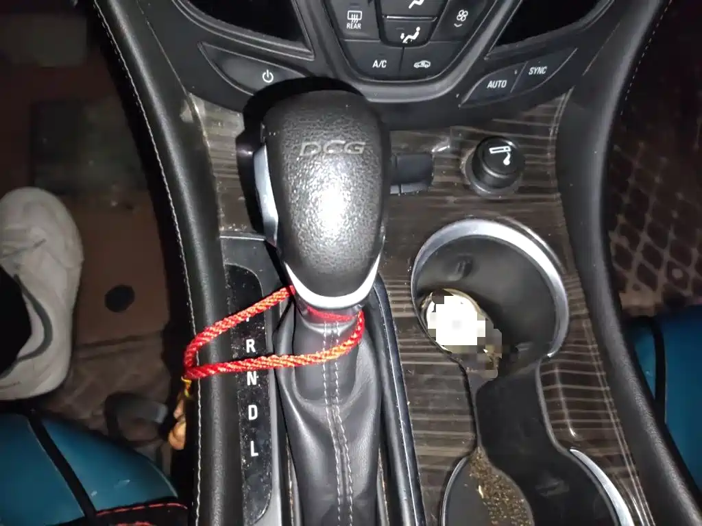 Buick Envision Plus — миниатюра 10