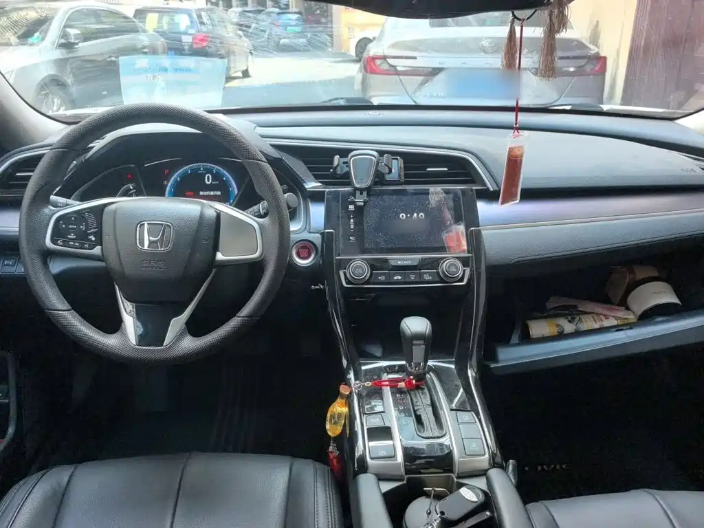 Honda Civic — миниатюра 10