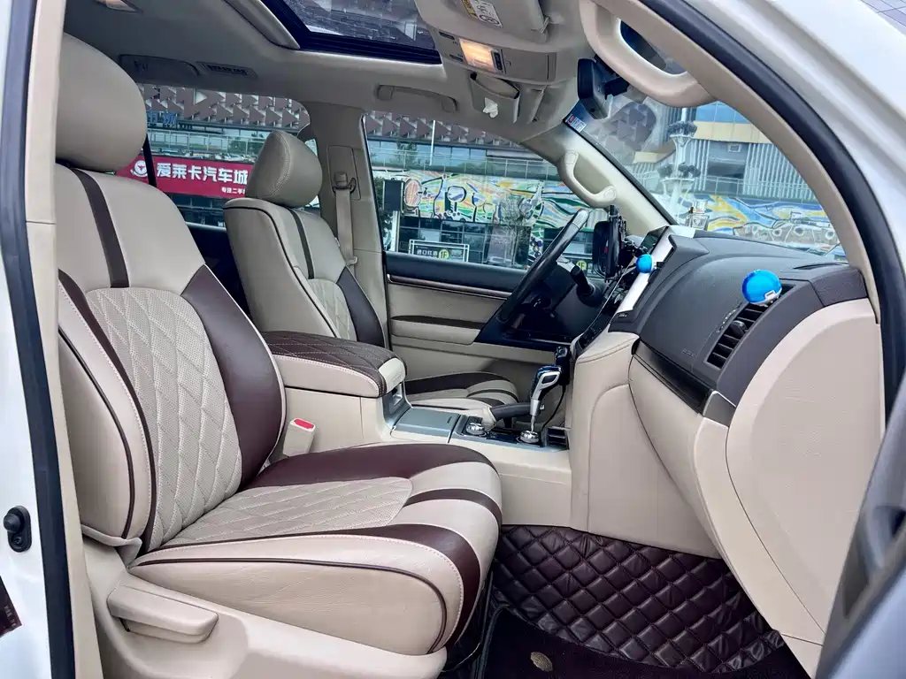 Toyota Land Cruiser — миниатюра 10