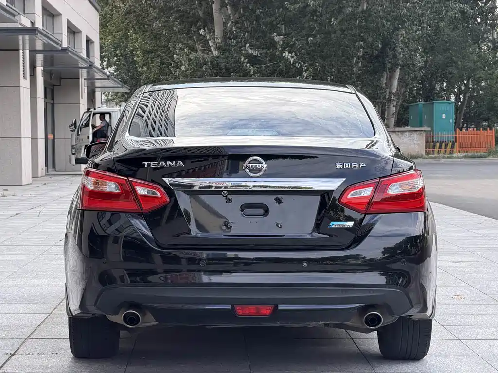 Nissan Teana — миниатюра 5