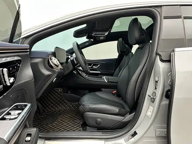 Mercedes-Benz EQE — миниатюра 12