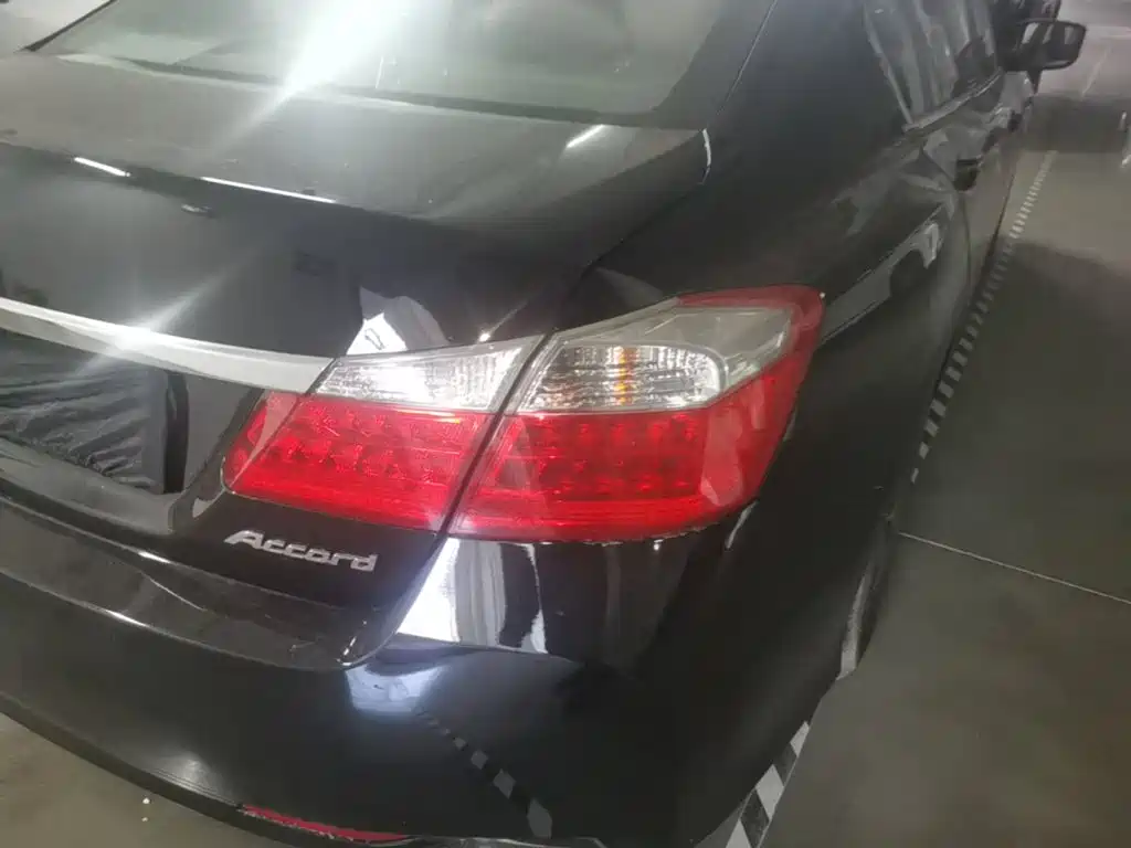 Honda Accord — миниатюра 8