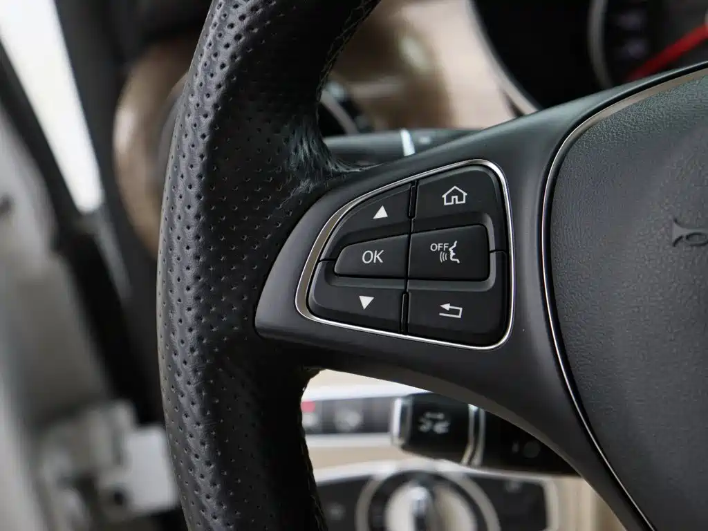 Mercedes-Benz V-Class — миниатюра 16