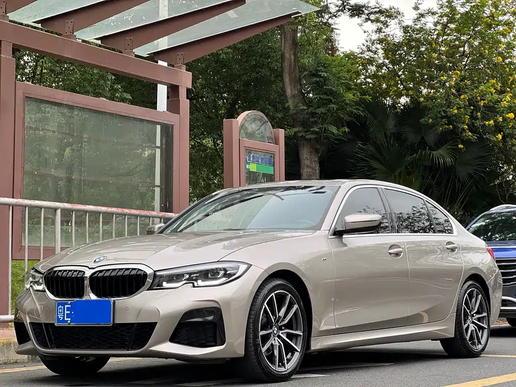 BMW 3 Series 2021