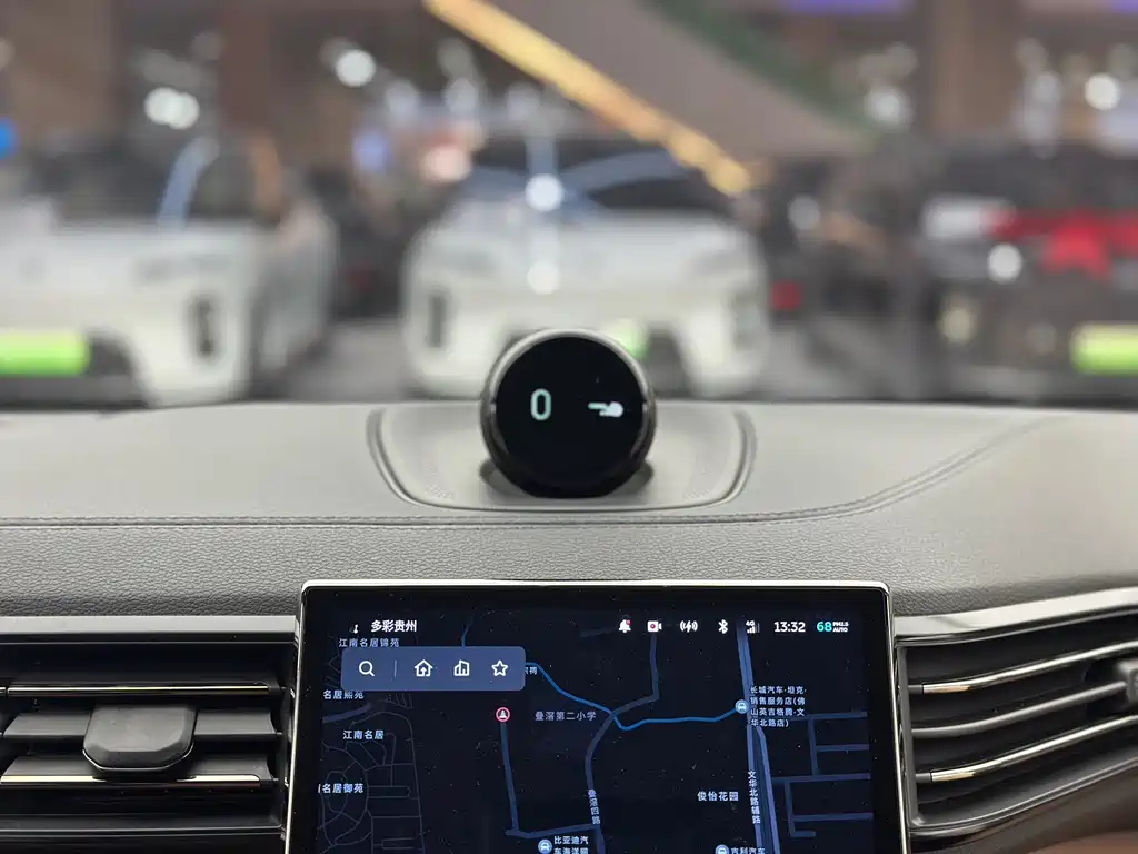 NIO ES8 — миниатюра 16