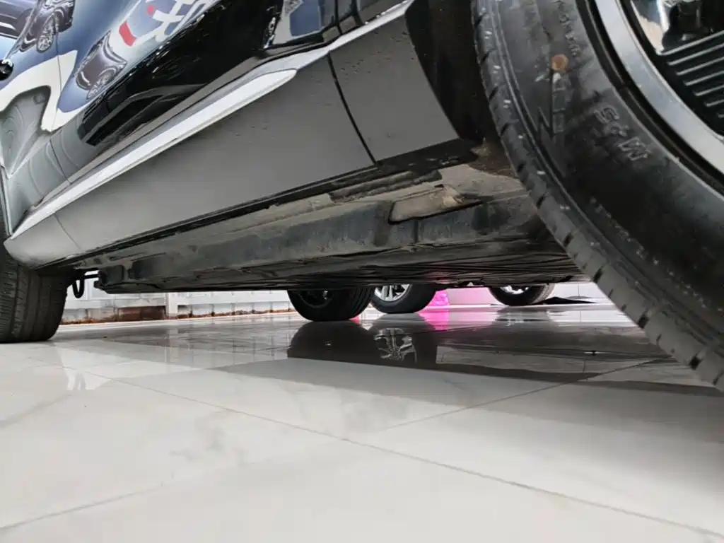 BYD PLUS New Energy — миниатюра 21