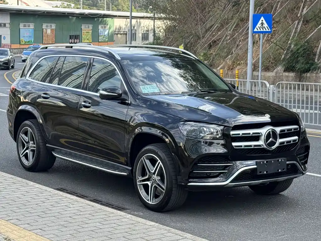 MERCEDES-BENZ GLS