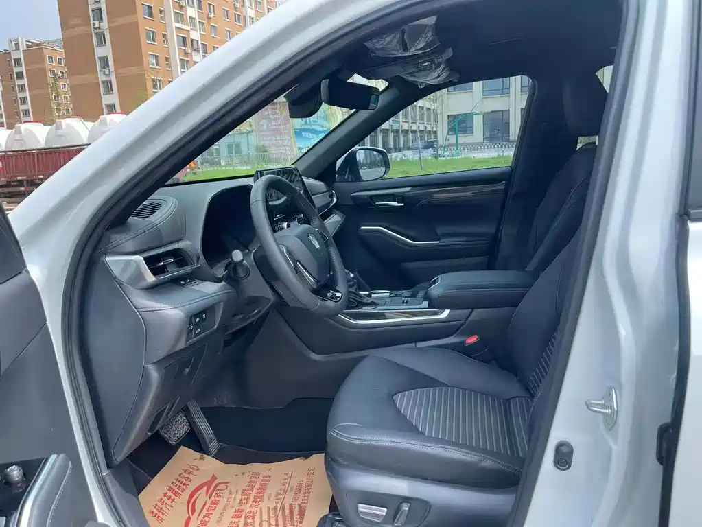 Toyota Crown Kluger — миниатюра 4